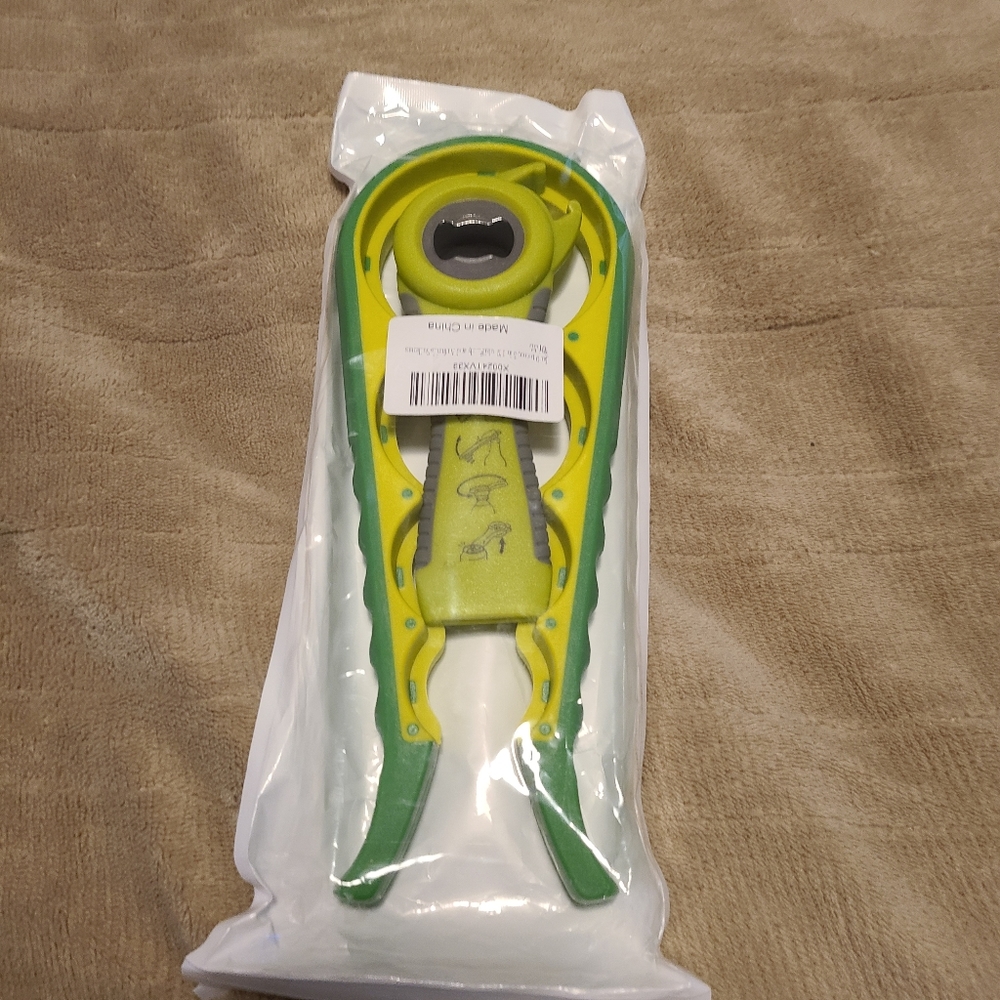 Bottle/ Can Opener Combo with Leverage Tool